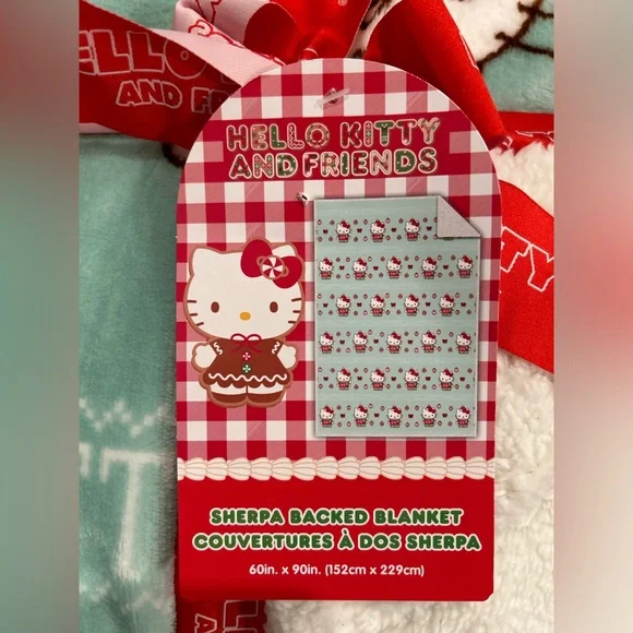 Hello Kitty throw NWT - Picture 2 of 3